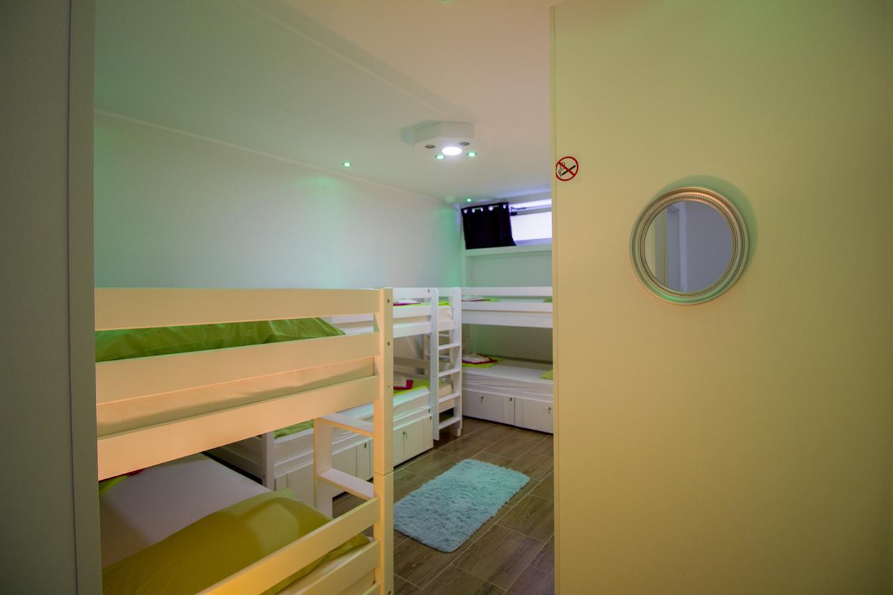 Dioklecijan Delux Hostel Split Exterior photo